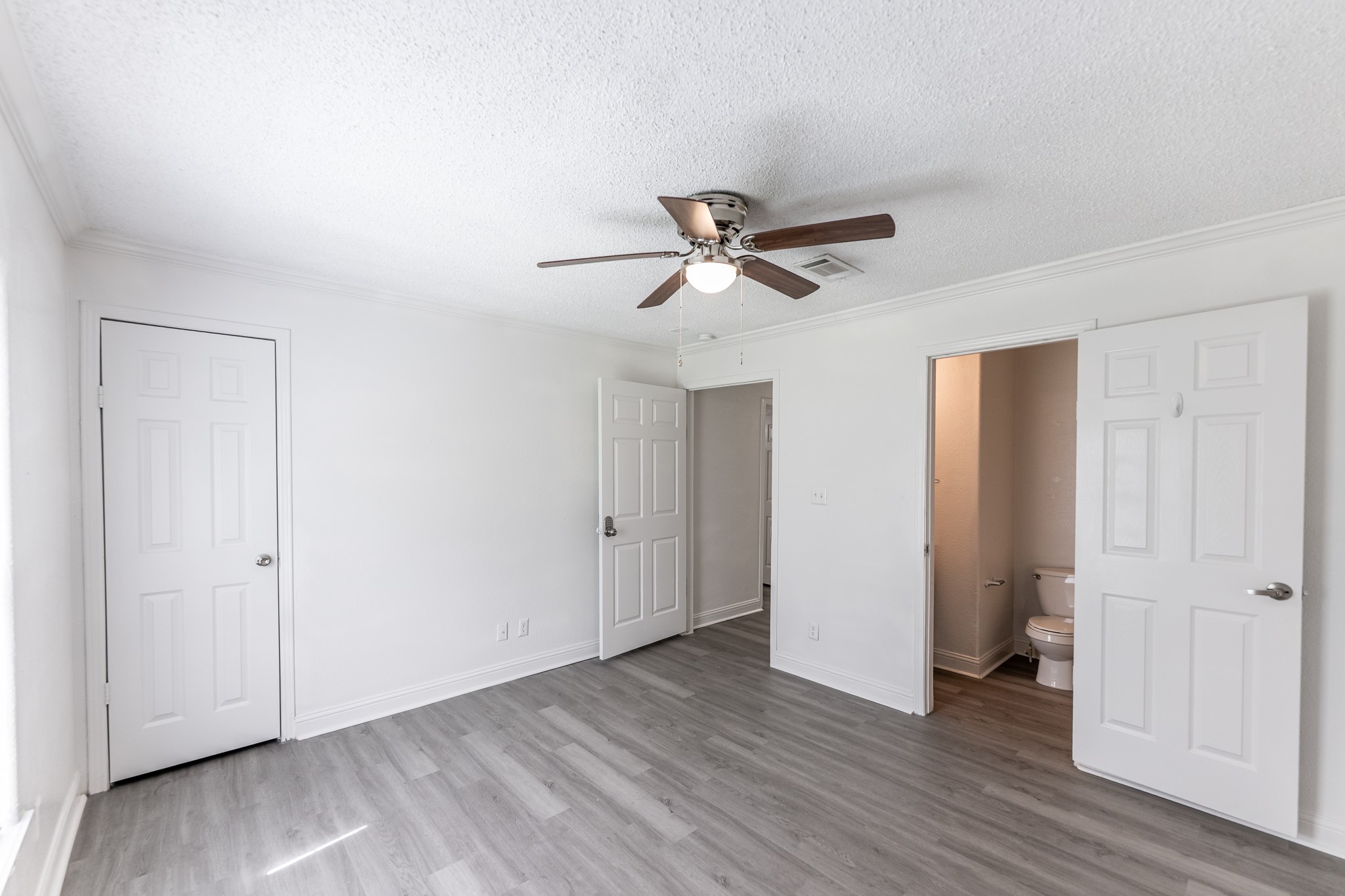 130 Varsity Drive Huntsville, TX 77340 - Photo 11 of 22 Photos show typical layout and finishes; actual unit may vary.