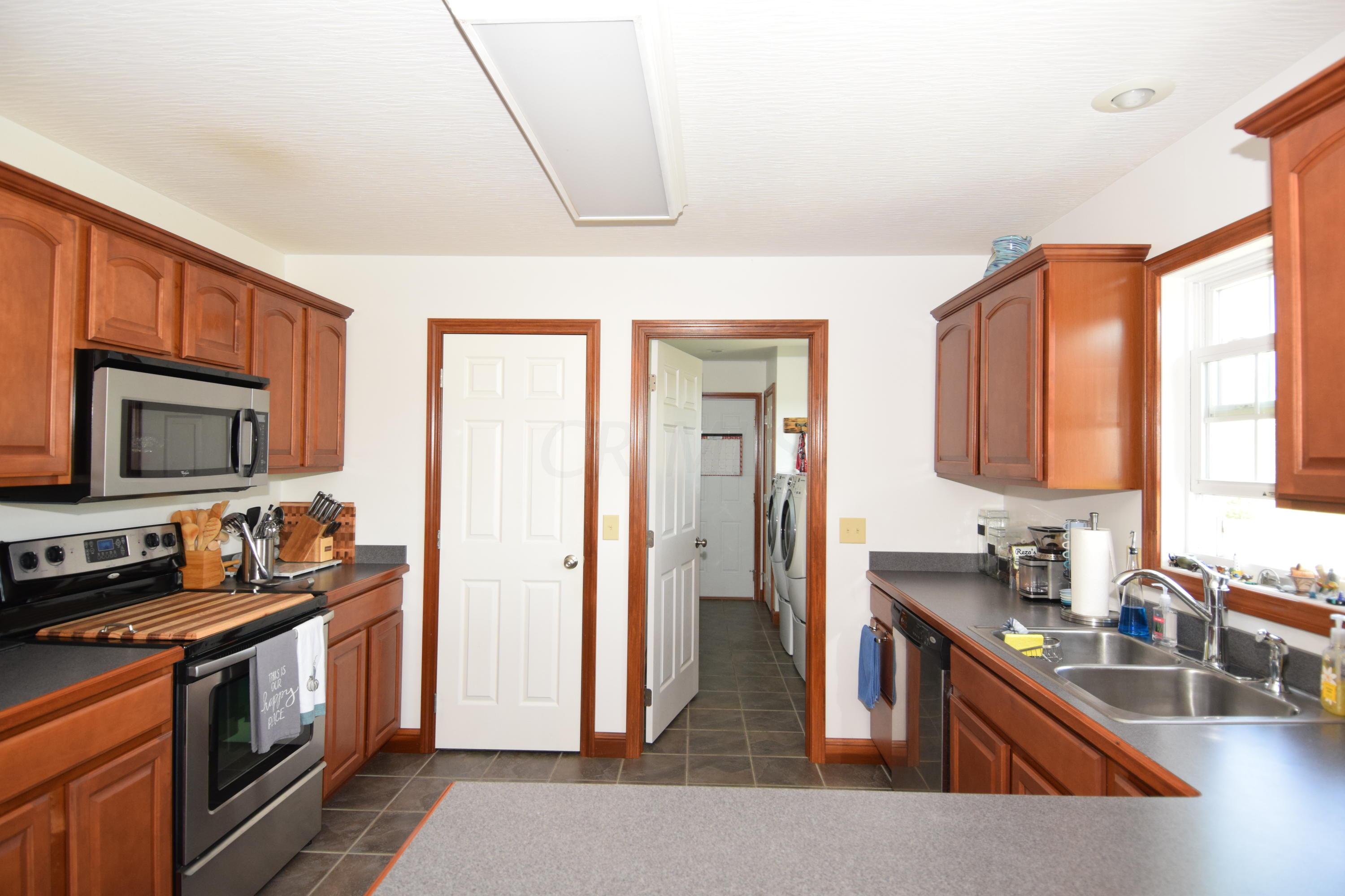 7378 Rader Road Northeast Pleasantville, OH 43148 - Photo 17 of 77