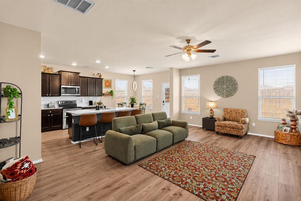 2816 Brosnan Road Lorena, TX 76655 - Photo 9 of 39 Gallery Image 9
