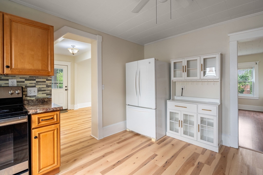 45-47 Janet Street West Springfield, MA 01089 - Photo 10 of 37