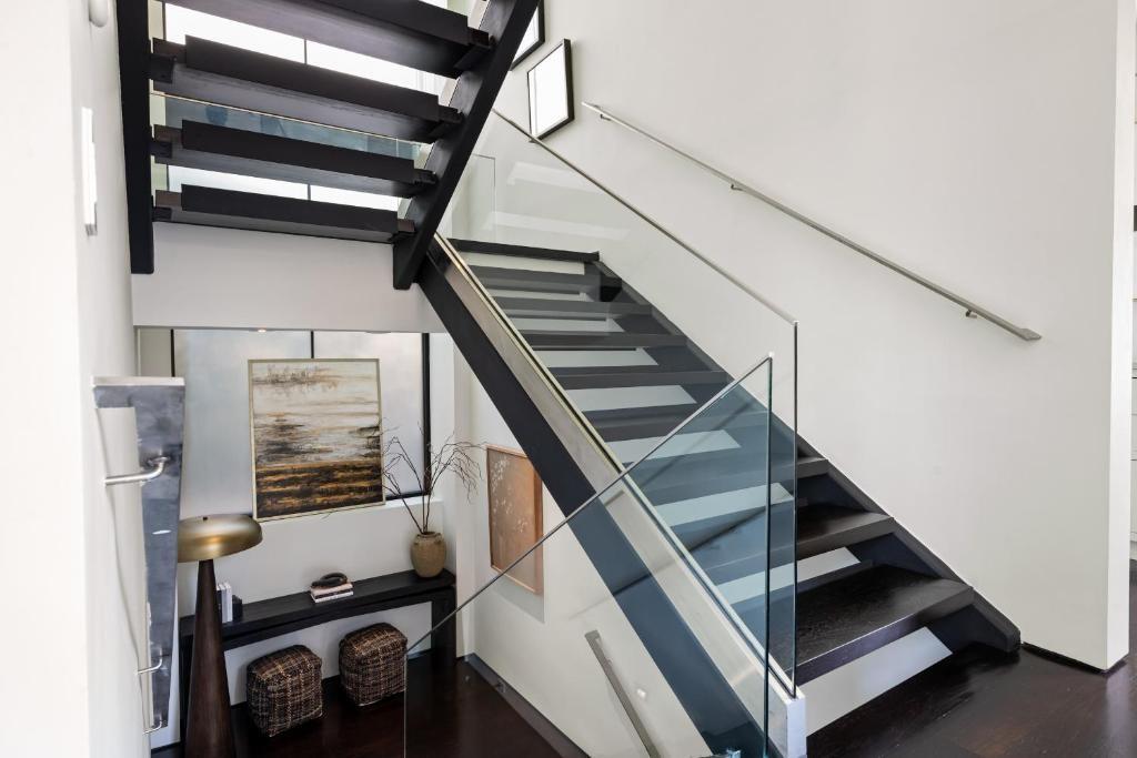 79 Beverly Road Northeast Atlanta, GA 30309 - Photo 12 of 143 Gallery Image 12