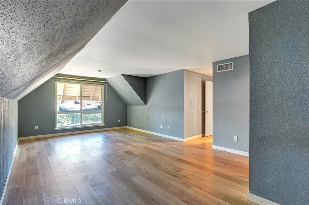 22813 Rio Clara Drive Valencia, CA 91354 - Photo 19 of 21 Primary Bedroom Second Floor