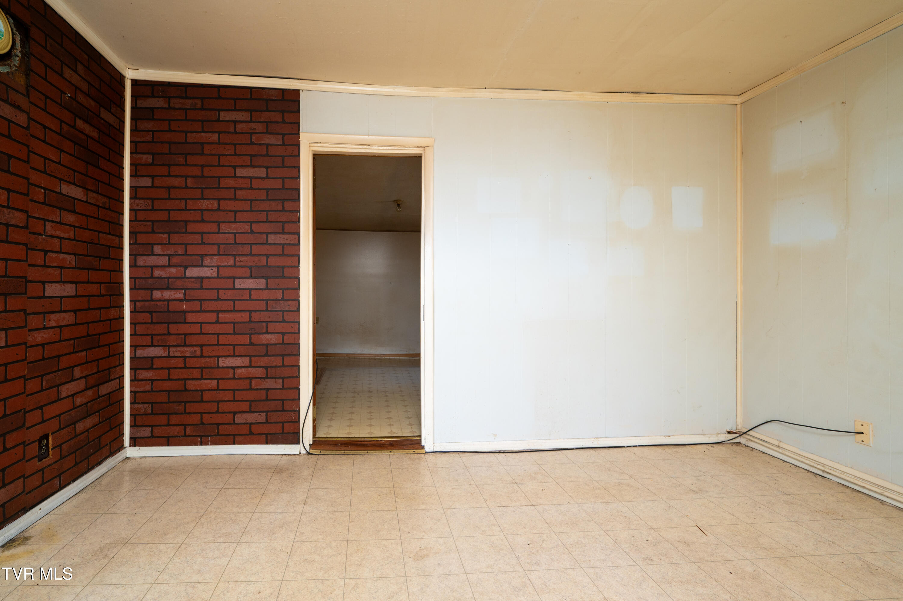 219 Old Siam Road Elizabethton, TN 37643 - Photo 11 of 35 Old Siam Rd-25