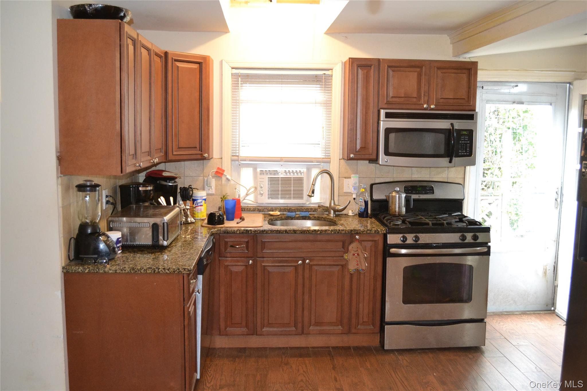 516 Long Beach Road Island Park, NY 11558 - Photo 25 of 31 main house kitchen