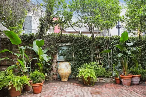 $1,150,000 | 538 Governor Nicholls Street, New Orleans, LA 70116