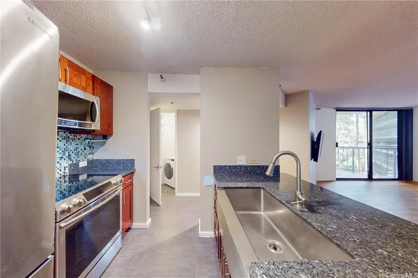 $338,000 | 60 North Beretania Street, Unit 506, Honolulu, HI 96817