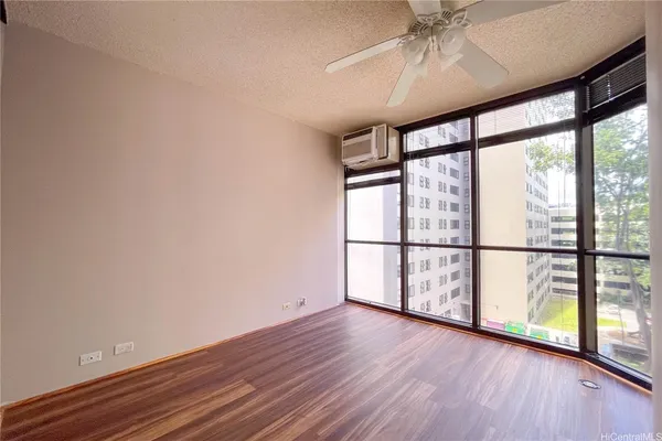 $338,000 | 60 North Beretania Street, Unit 506, Honolulu, HI 96817
