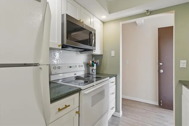 $3,600 | 244 St Augustine Avenue, Unit 605, Venice, FL 34285