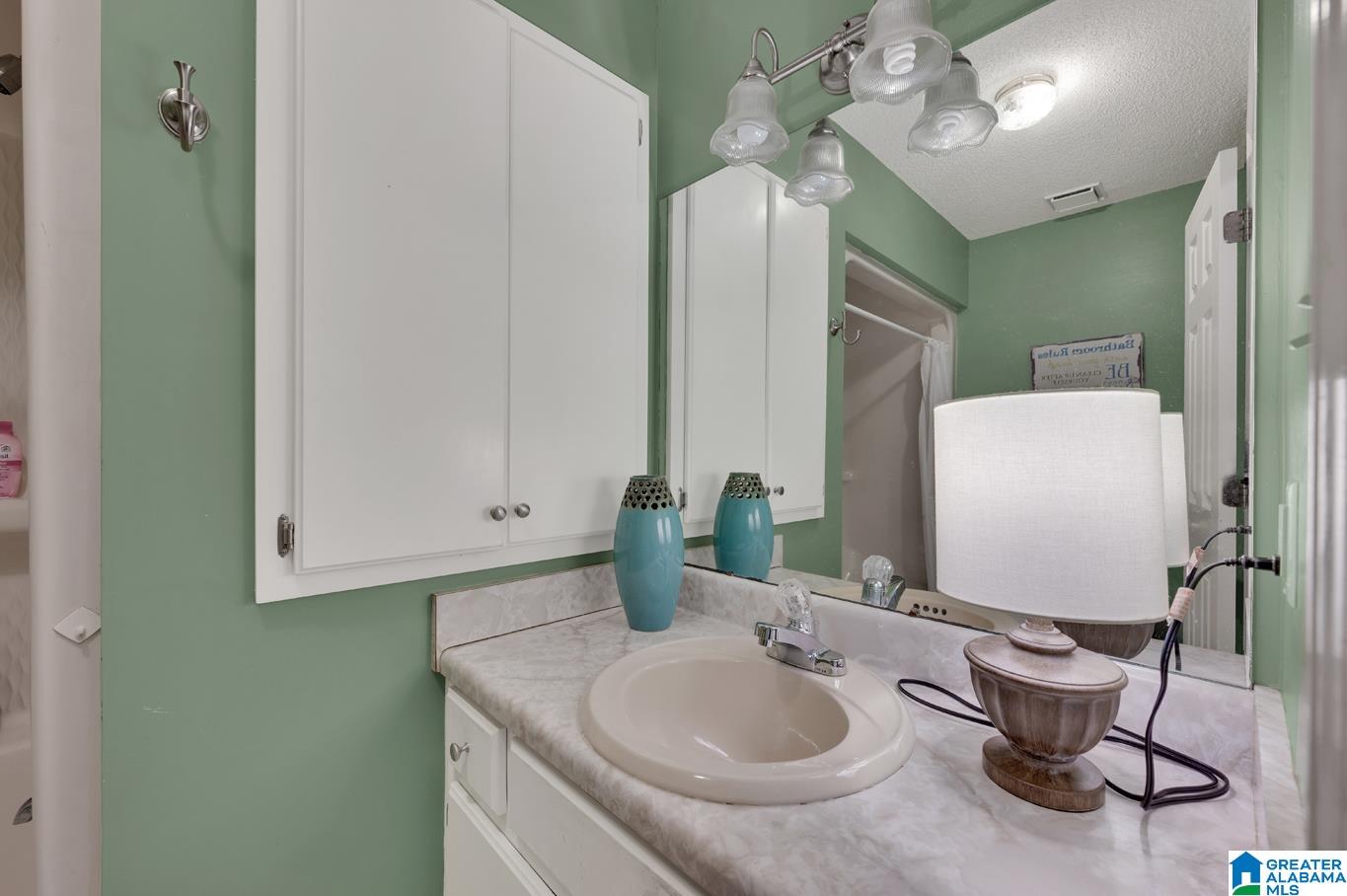 135 Hayden Springs Road Hayden, AL 35079 - Photo 15 of 37