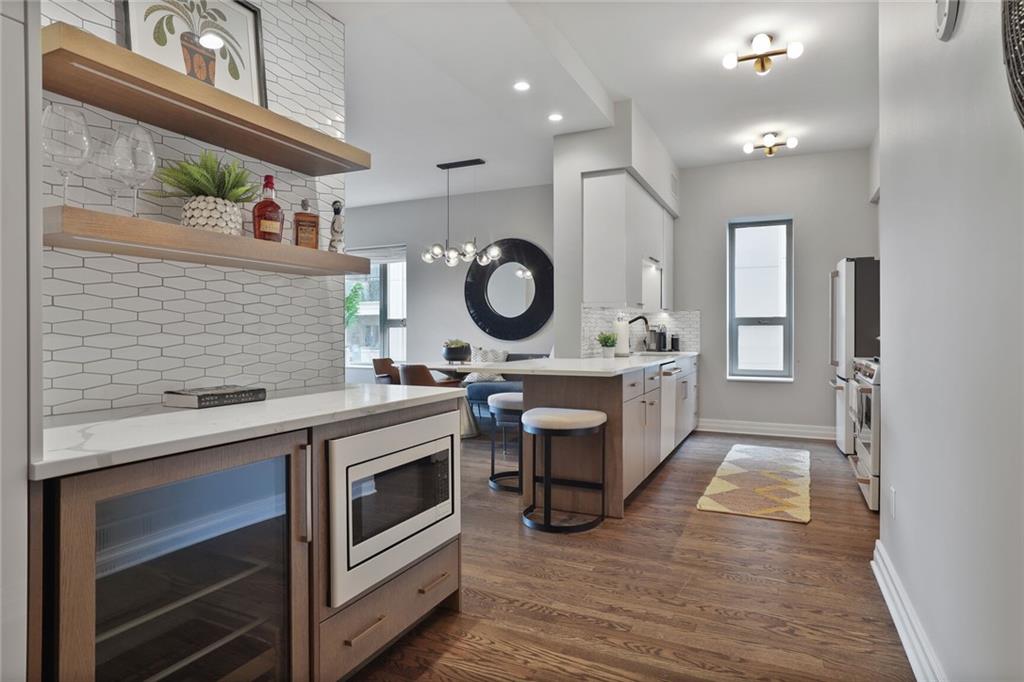 4950 Central Street, Unit 206 Kansas City, MO 64112 - Photo 1 of 27