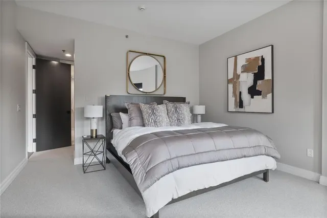 $700,000 | 4950 Central Street, Unit 206, Kansas City, MO 64112