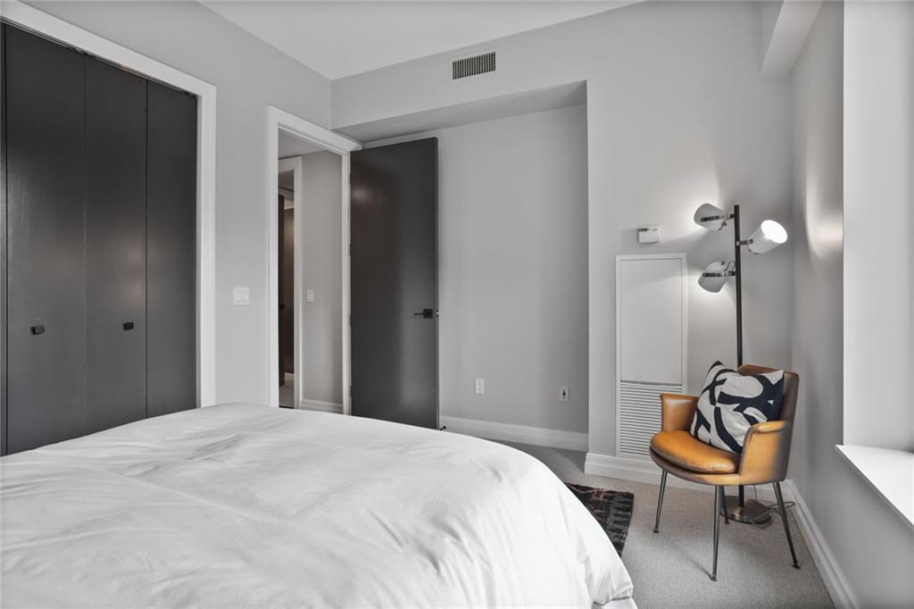 4950 Central Street, Unit 206 Kansas City, MO 64112 - Photo 17 of 27