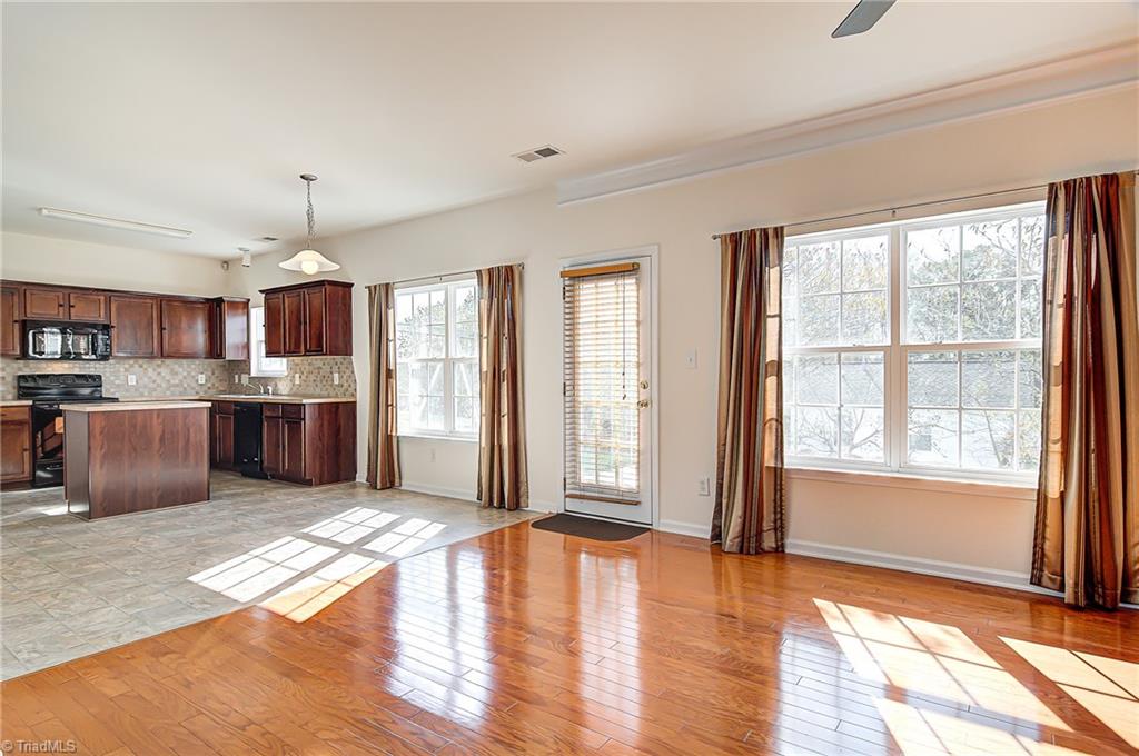 853 Hedgepath Terrace High Point, NC 27265 - Photo 11 of 30 Gallery Image 11