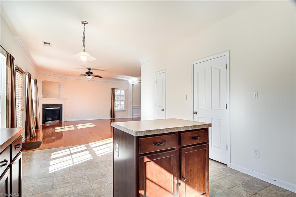853 Hedgepath Terrace High Point, NC 27265 - Photo 17 of 30 Gallery Image 17