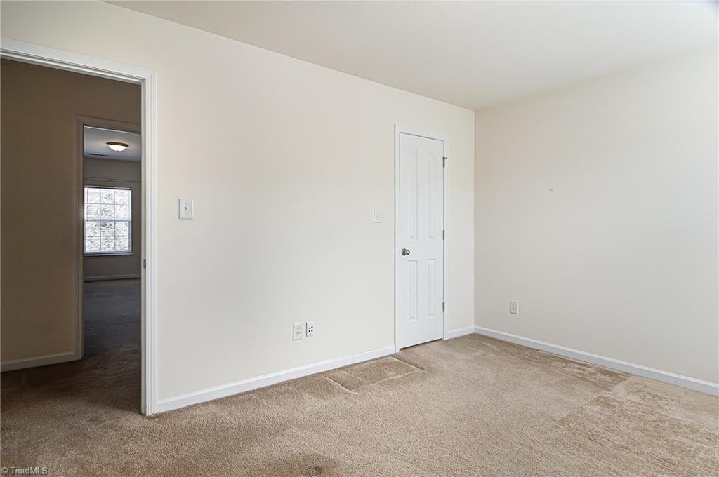 853 Hedgepath Terrace High Point, NC 27265 - Photo 25 of 30 Gallery Image 25