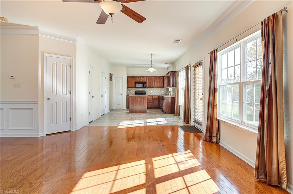 853 Hedgepath Terrace High Point, NC 27265 - Photo 10 of 30 Gallery Image 10
