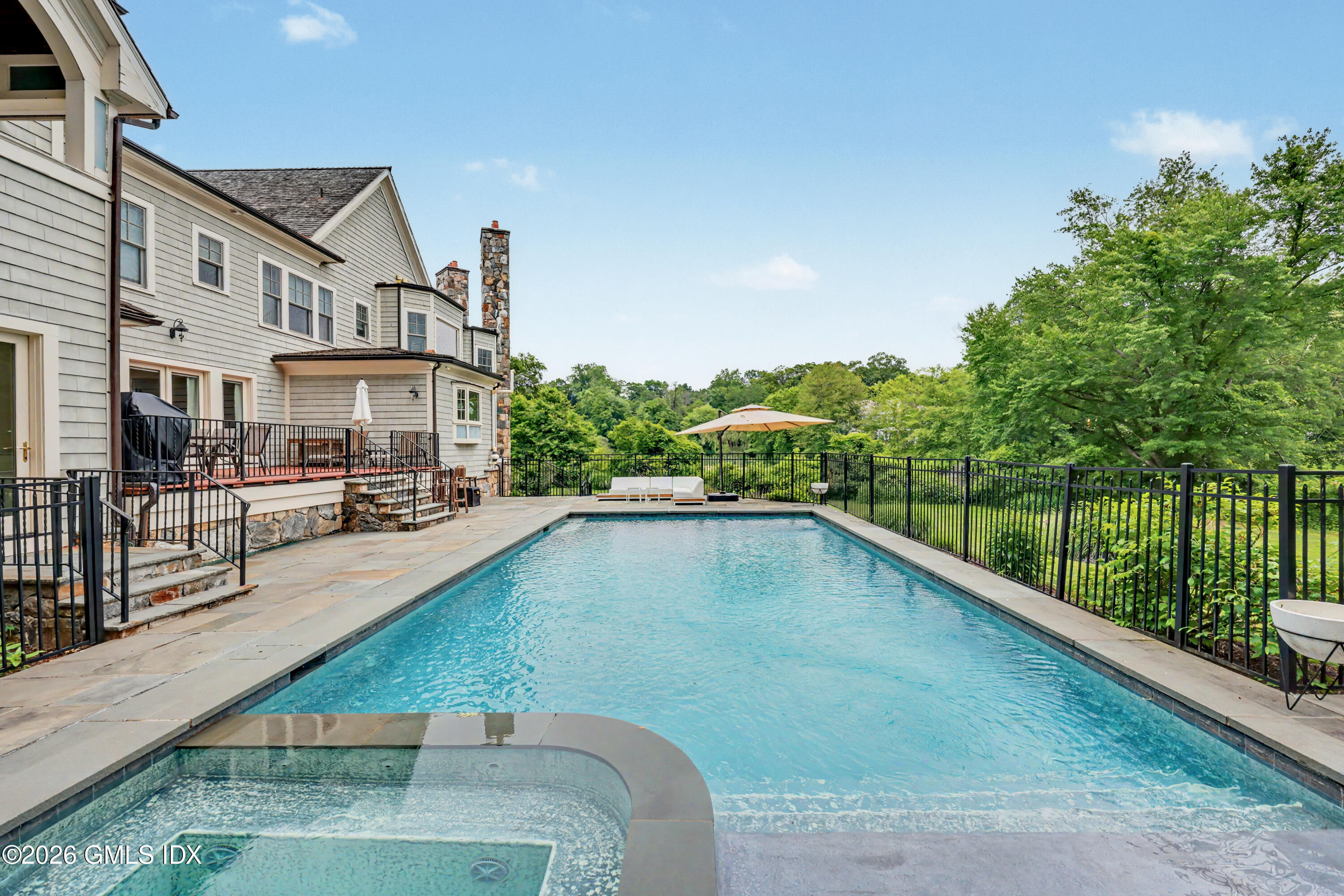 25 Beechcroft Road Greenwich, CT 06830 - Photo 14 of 22 Pool/Spa