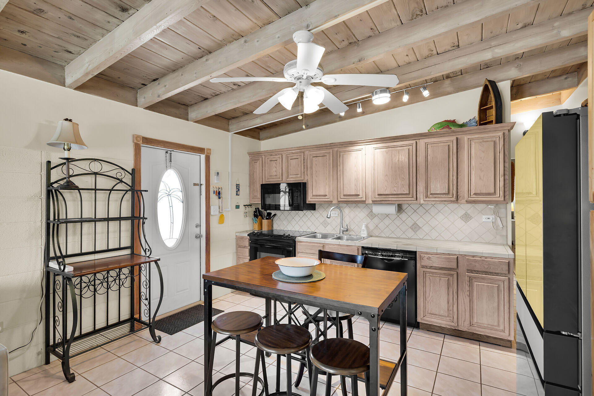 191 5th Street Key Colony Beach, FL 33051 - Photo 10 of 82 virtual-tour-363662-mls-high-res-image-2