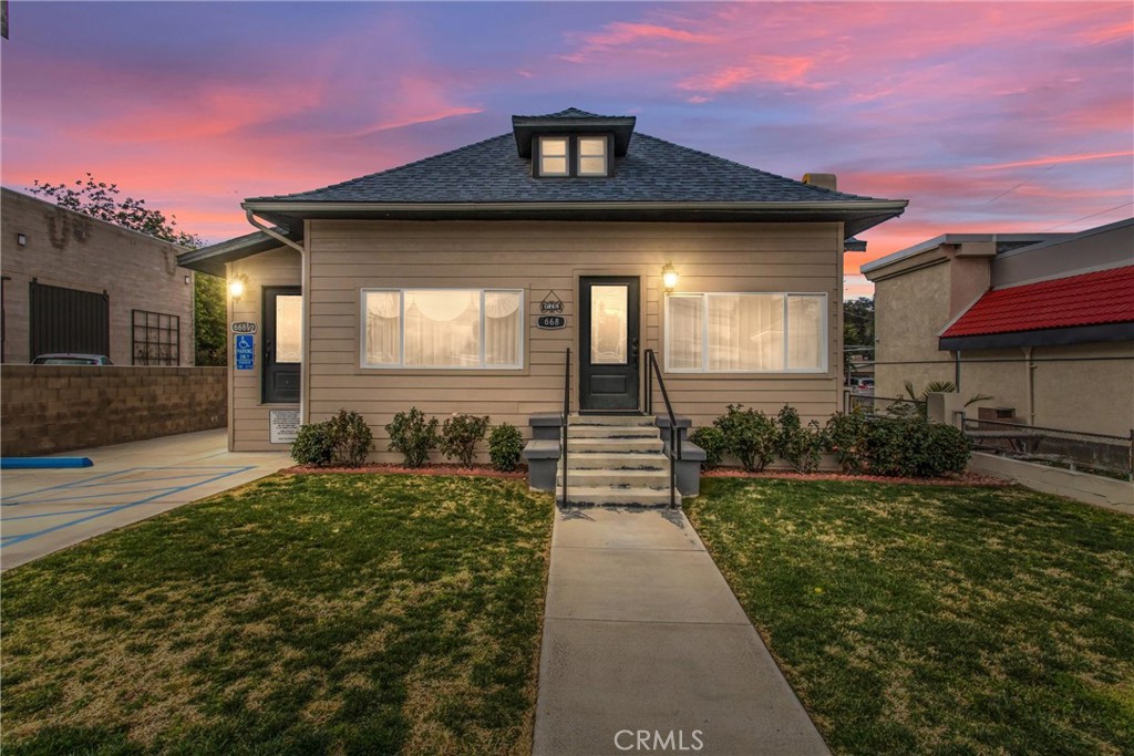 668 East Redlands Blvd