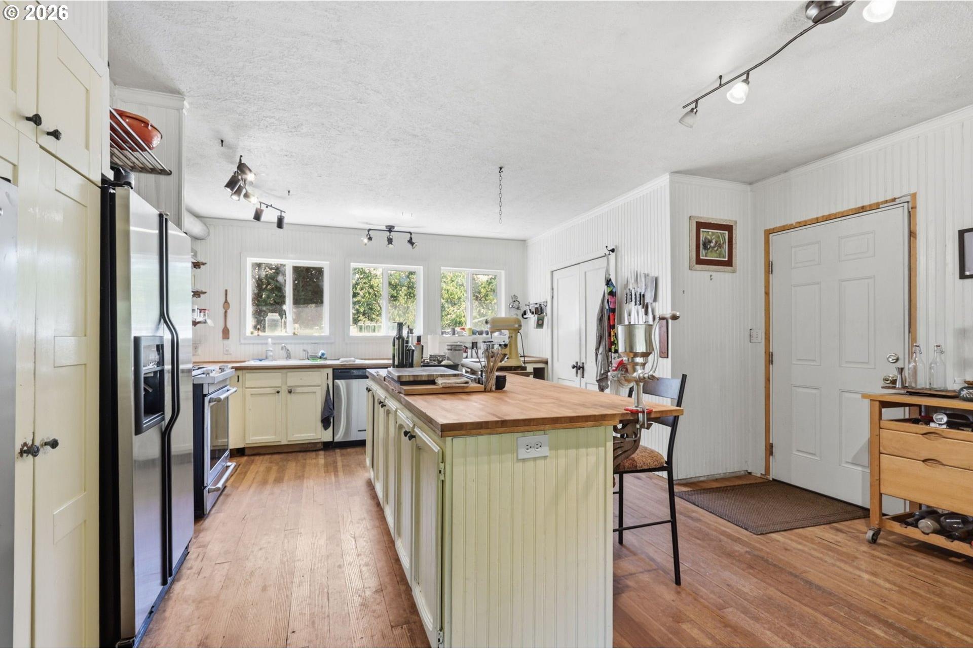 14710 Northwest Tupper Road Yamhill, OR 97148 - Photo 8 of 48 Gallery Image 8