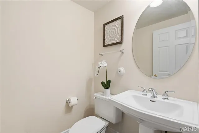 $439,000 | 419 South Geyer Road, Unit 3, St. Louis, MO 63122