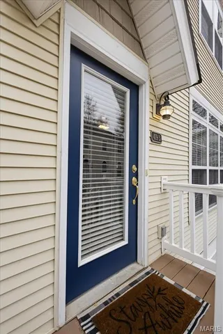 $439,000 | 419 South Geyer Road, Unit 3, St. Louis, MO 63122