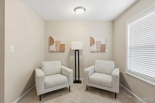 $439,000 | 419 South Geyer Road, Unit 3, St. Louis, MO 63122