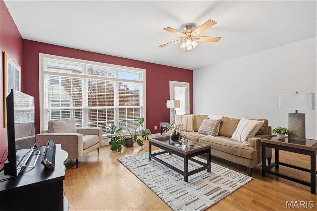 419 South Geyer Road, Unit 3 St. Louis, MO 63122 - Photo 4 of 58