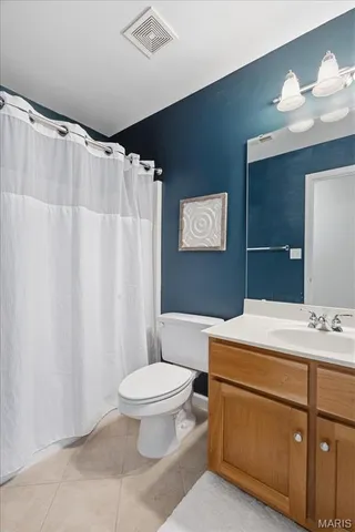 $439,000 | 419 South Geyer Road, Unit 3, St. Louis, MO 63122