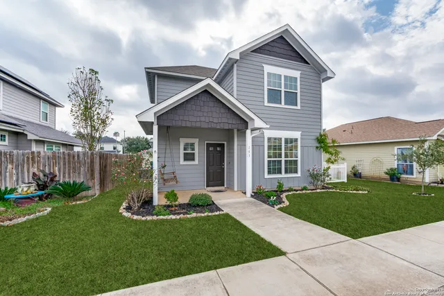 $282,000 | 153 Lark Hill Road, Floresville, TX 78114