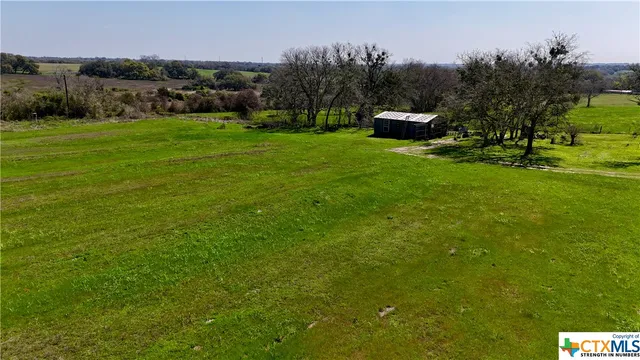 $538,000 | 2301 US 90, Flatonia, TX 78941