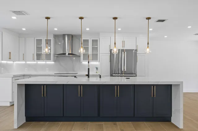 $1,589,000 | 4121 Northeast 31st Avenue, Lighthouse Point, FL 33064