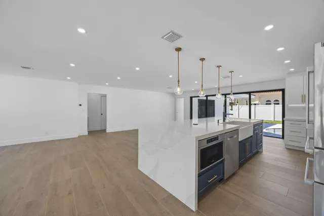 $1,589,000 | 4121 Northeast 31st Avenue, Lighthouse Point, FL 33064