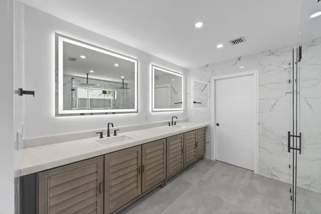 $1,589,000 | 4121 Northeast 31st Avenue, Lighthouse Point, FL 33064