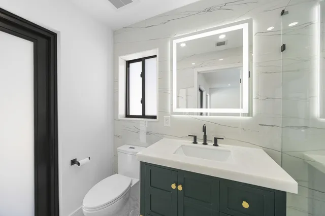 $1,589,000 | 4121 Northeast 31st Avenue, Lighthouse Point, FL 33064