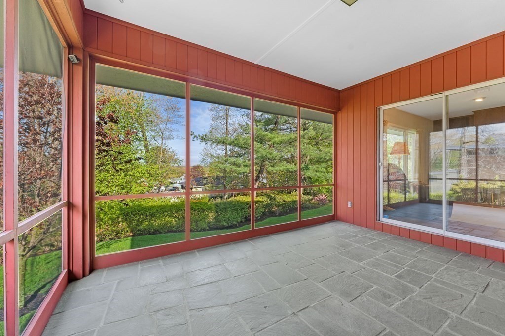 41 Westview Road Lowell, MA 01851 - Photo 20 of 22 Gallery Image 20