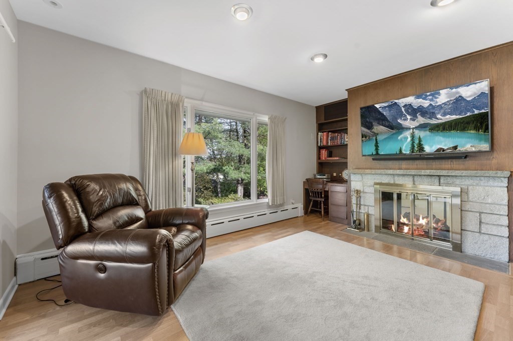 41 Westview Road Lowell, MA 01851 - Photo 9 of 22 Gallery Image 9