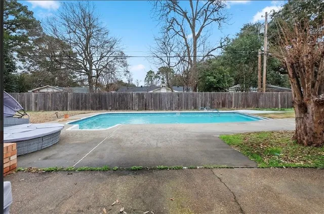 $240,000 | 5608 Mildred Avenue, Alexandria, LA 71301