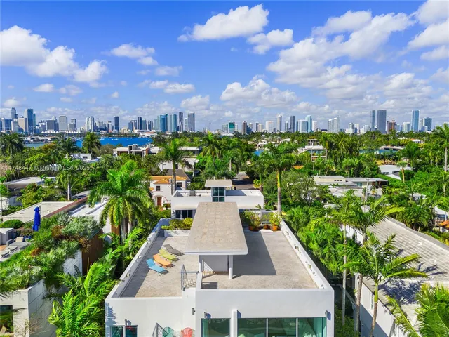 $100,000 | 227 East Dilido Drive, Miami Beach, FL 33139