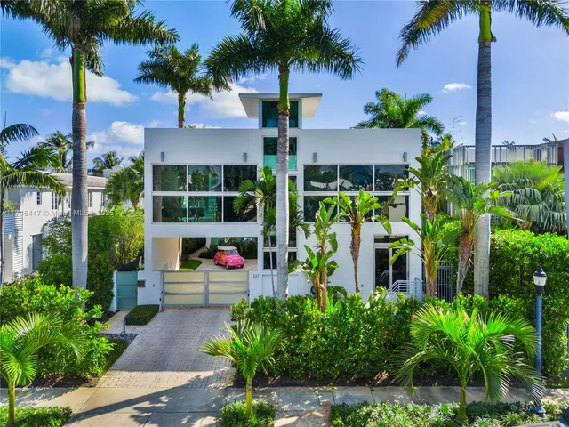 $100,000 | 227 East Dilido Drive, Miami Beach, FL 33139