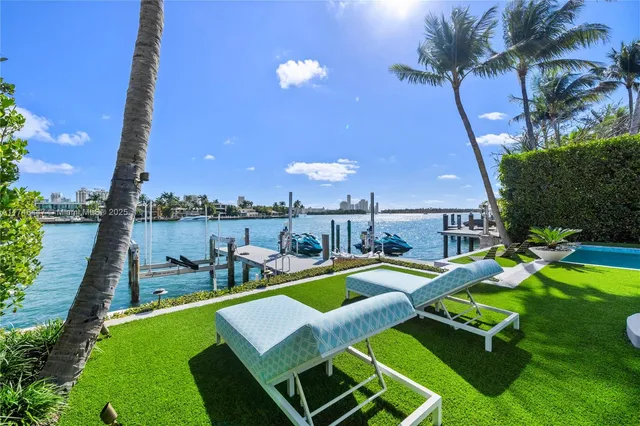 $100,000 | 227 East Dilido Drive, Miami Beach, FL 33139