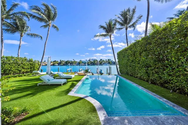 $100,000 | 227 East Dilido Drive, Miami Beach, FL 33139