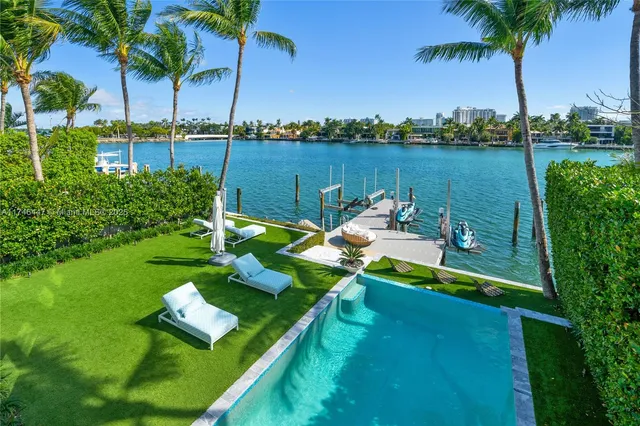 $100,000 | 227 East Dilido Drive, Miami Beach, FL 33139