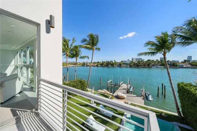 $100,000 | 227 East Dilido Drive, Miami Beach, FL 33139