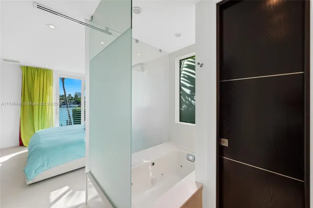 $100,000 | 227 East Dilido Drive, Miami Beach, FL 33139