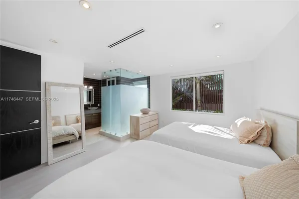 $100,000 | 227 East Dilido Drive, Miami Beach, FL 33139