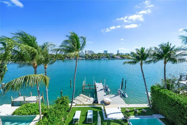 $100,000 | 227 East Dilido Drive, Miami Beach, FL 33139