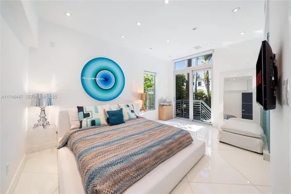 $100,000 | 227 East Dilido Drive, Miami Beach, FL 33139