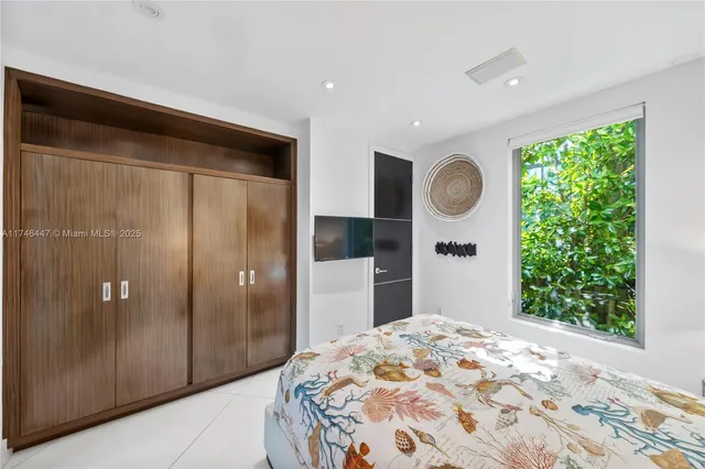 $100,000 | 227 East Dilido Drive, Miami Beach, FL 33139