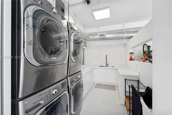 $100,000 | 227 East Dilido Drive, Miami Beach, FL 33139